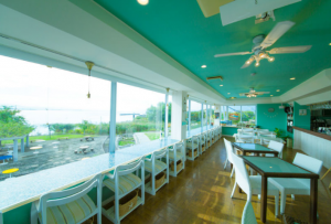 R cafe at Marina